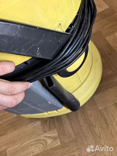 Моющий пылесос Karcher SE 4001