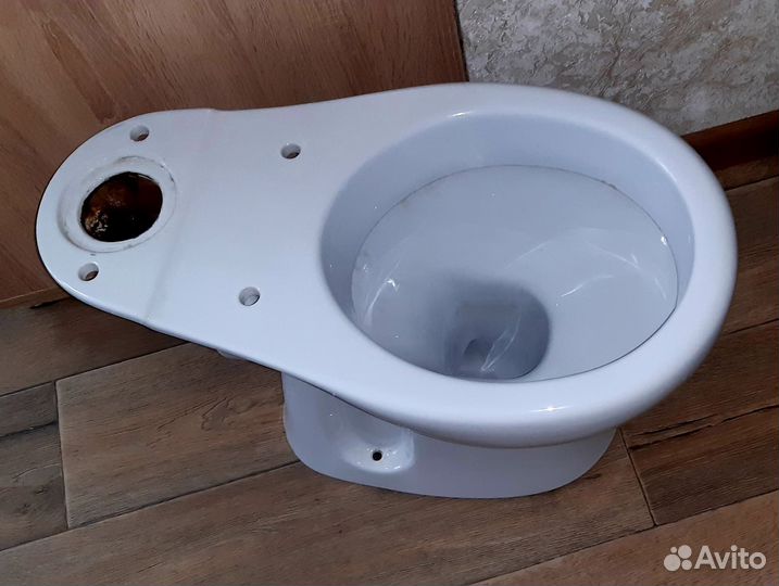 Унитаз в сборе. Доставка