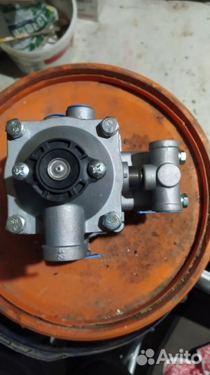 Тормозной кран прицепа