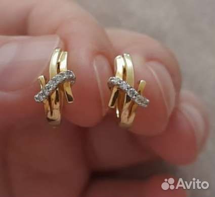 Золотые серьги с бриллиантами