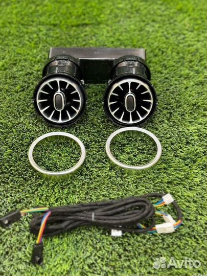 Задние воздуховоды на mercedes 213