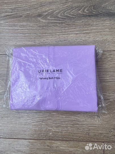 Подушка для ванны новая