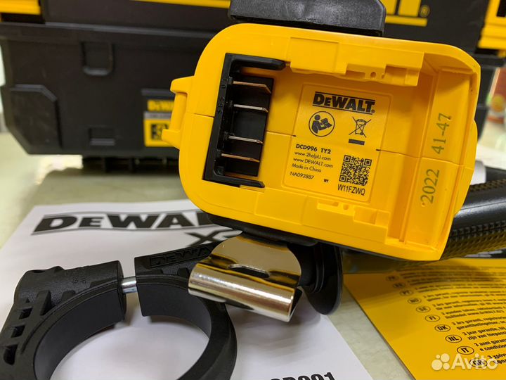 Ударный шуруповерт dewalt XRP DCD996NT (18В) 95Нм