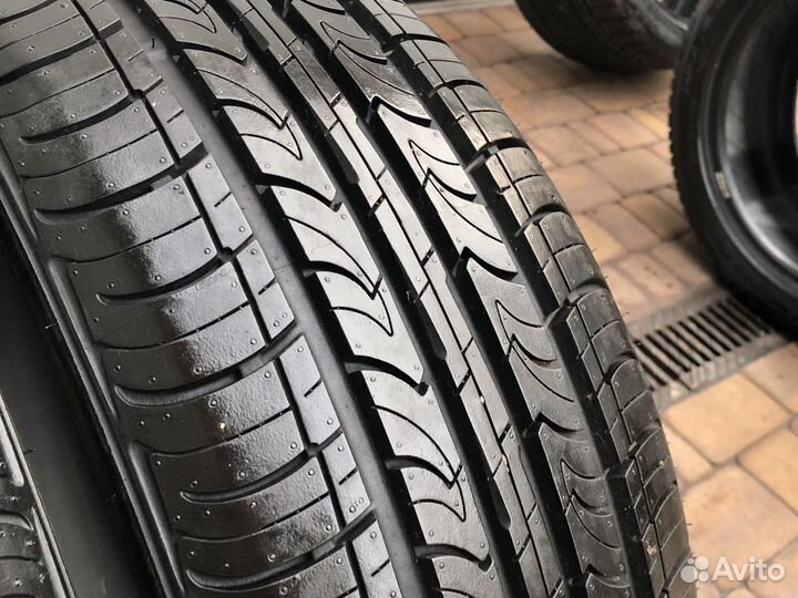 Roadstone Classe Premiere CP672 215/60 R16 95H