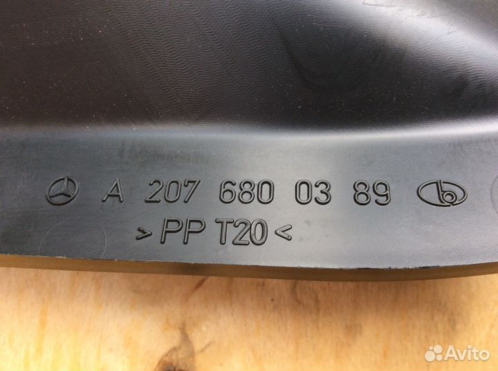 Накладка торпеды слева Mercedes W207