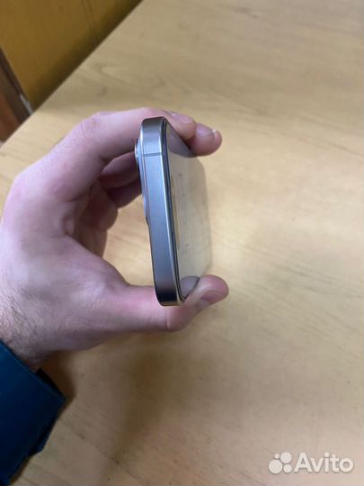 iPhone 15 Pro, 128 ГБ