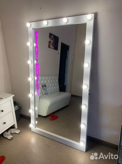 Зеркало с светодиодной подсветкой гравировки