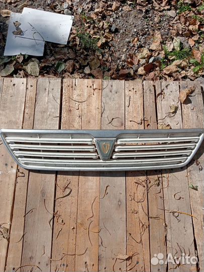 Решетка радиатора toyota vista