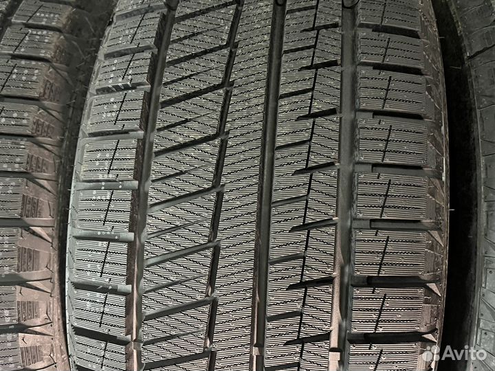 Gripmax SureGrip Pro Ice X 235/50 R21