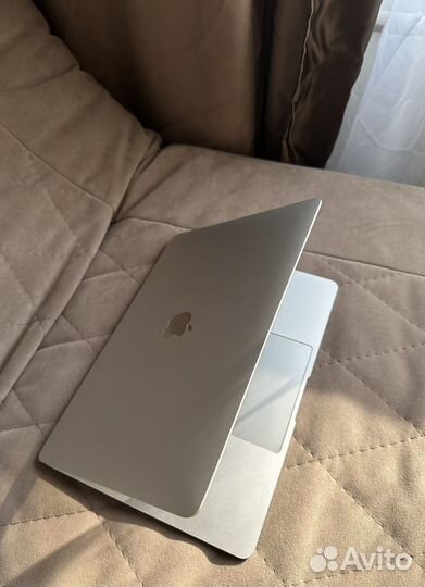 Apple MacBook Air 13 m1