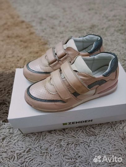 Кроссовки для девочки 29 размер