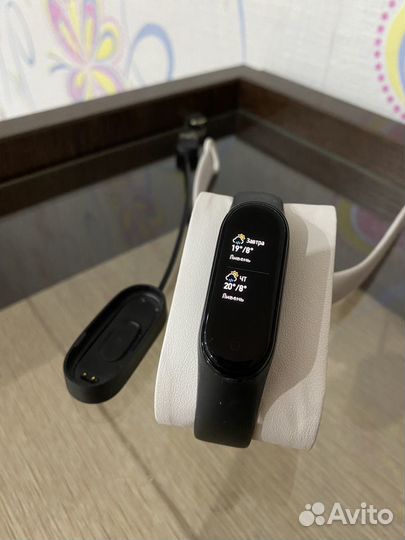 Фитнес браслет xiaomi mi band 4