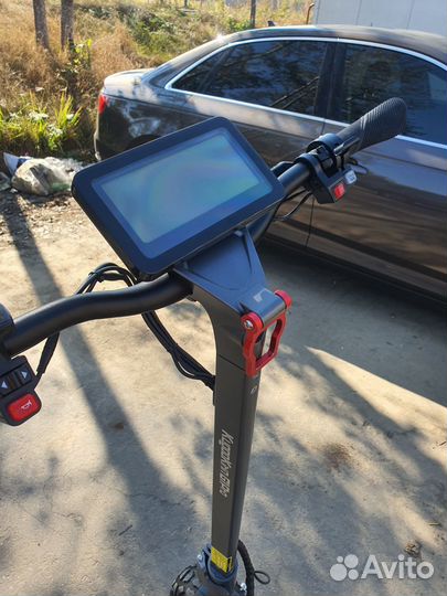 Самокат взрослый электрический Kugoo