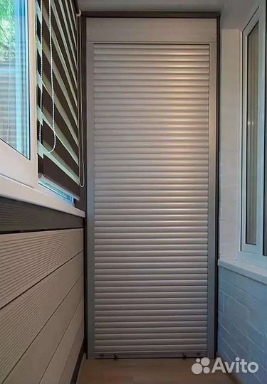 Шкаф с рольставнями на балкон на заказ с гарантией