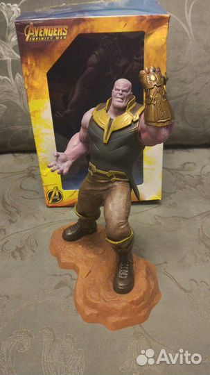 Фигурка Таноса