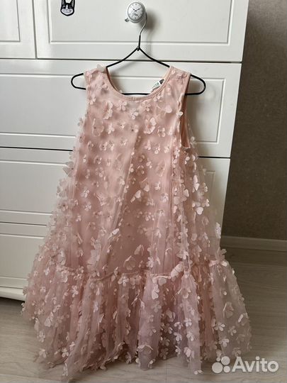Платье нарядное на девочку Sela 116