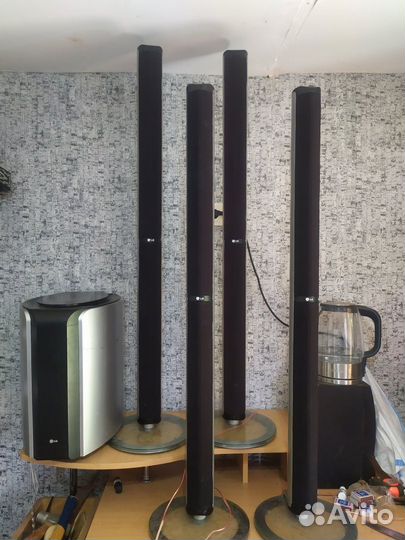 Колонки от домашнего кинотеатра с сабвуфером