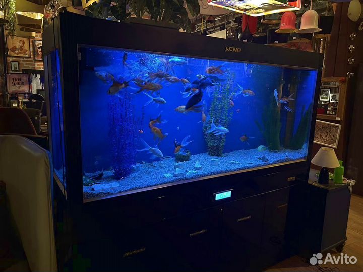 Аквариум с тумбой 890л
