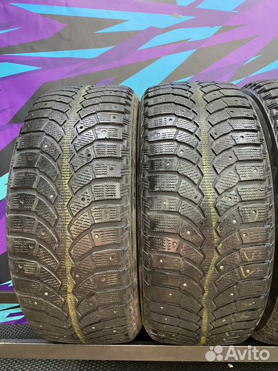 Bridgestone Blizzak Spike-01 225/55 R17