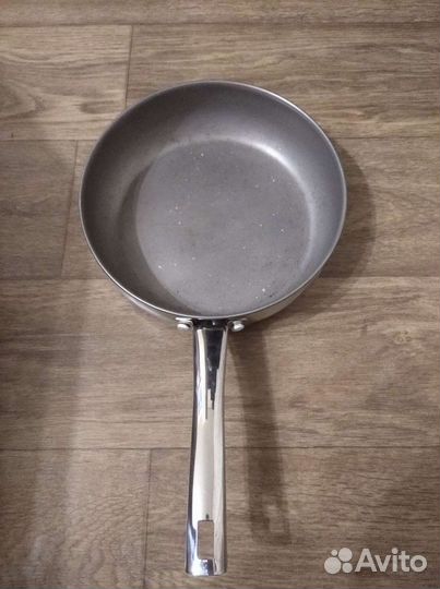Сковорода из нержавеющей стали