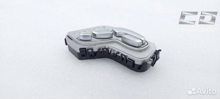 Кнопка памяти сидений Mercedes-Benz E-Класс