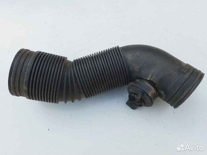 Гофра воздушного фильтра Skoda Octavia A4 Golf 4