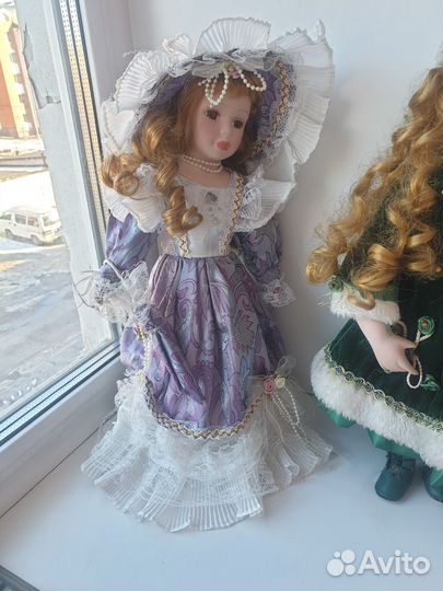 Кукла фарфор