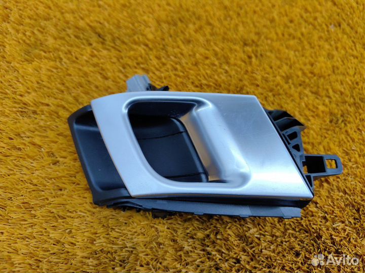 Ручка двери внутренняя передняя левая Land Rover
