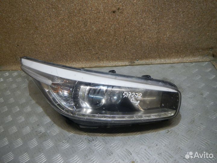 Фара правая Kia Ceed