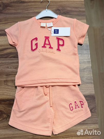 Костюм GAP вафельный на девочку 98,104,110,116