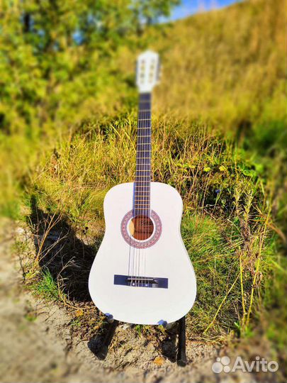 Гитара классическая