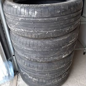 Continental ContiTrac Radial ST 235/50 R19