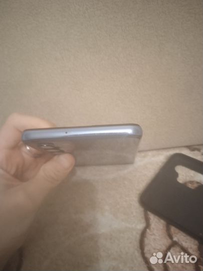 Samsung Galaxy A32, 4/64 ГБ