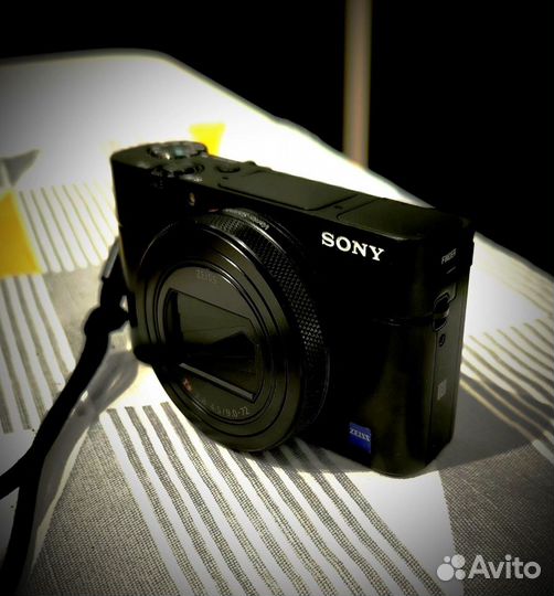 Sony rx100 m6