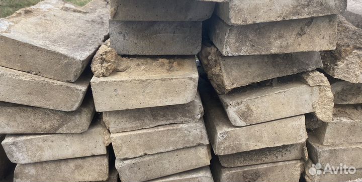 Бордюр тротуарный бу