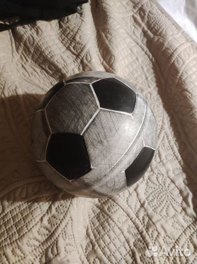 Футбольный мяч