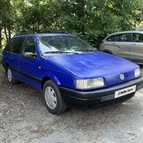 Volkswagen Passat 1.8 MT, 1987, 250 000 км, с пробегом, цена 130 000 руб.