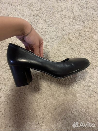 Туфли женские 38 размер черные