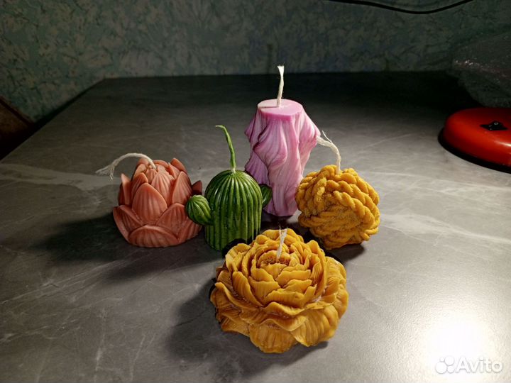 Молдовые и фигурные свечи ручной работы