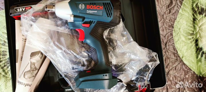 Гайковерт Bosch GDS 250-LI 0.601.9G6.120