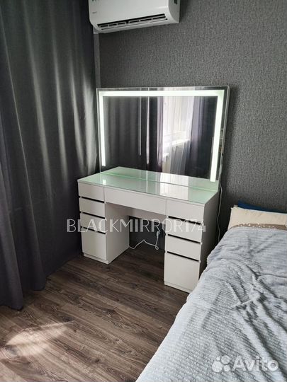 Белый макияжный стол с LED светом и 9 ящиками