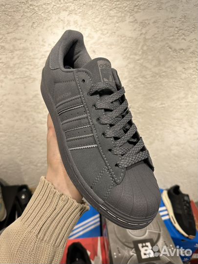Кроссовки adidas superstar