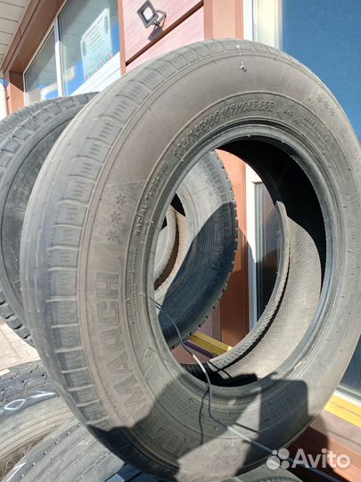 Roadmarch Snowrover 868 195/75 R16C