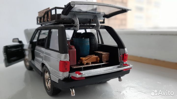 Range rover Safari (1994) 1:24 Bburago