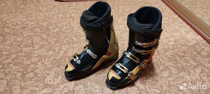 Горнолыжные ботинки 42 размер