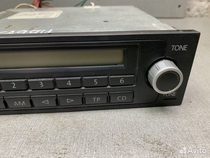 Магнитола штатная Volkswagen Caddy 3 1.9 BLS 2008