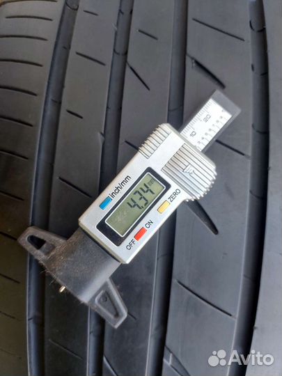 Bridgestone Playz PX 245/45 R18 100W