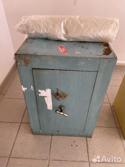 Продаю советский сейф (совдеп)