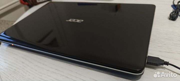 Ноутбук Acer Aspire E1-571G