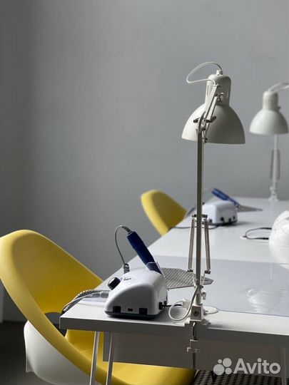 Мастер маникюра и педикюра